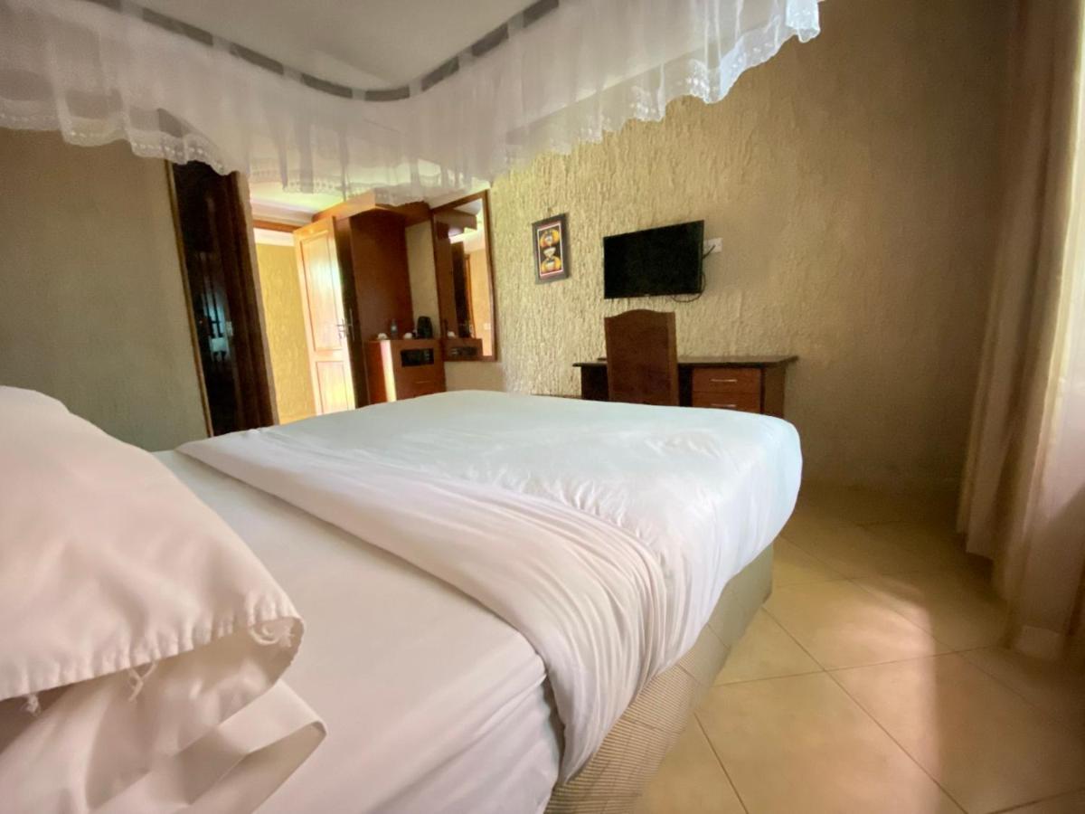 Sangana Lodge Moshi Buitenkant foto
