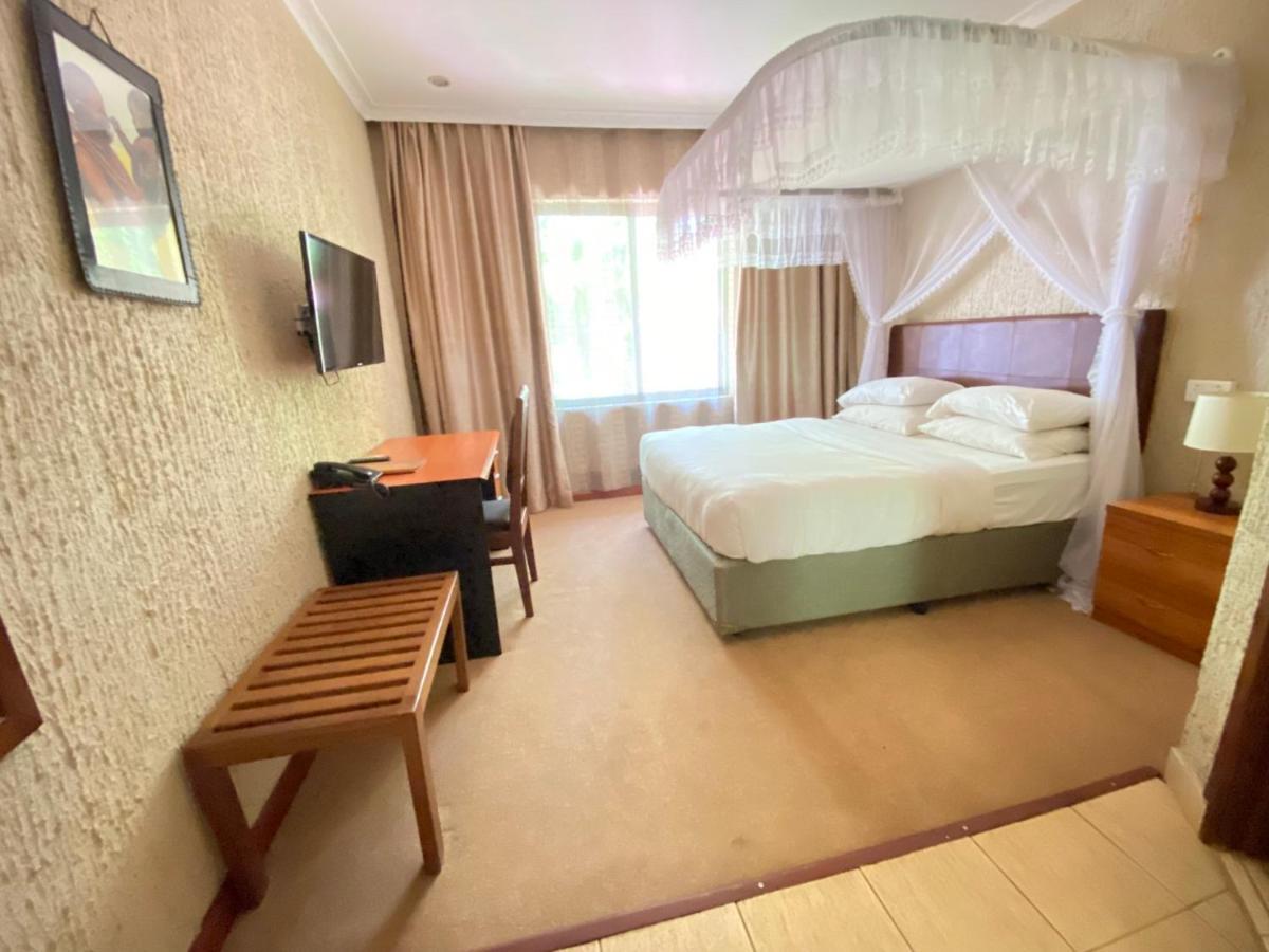 Sangana Lodge Moshi Buitenkant foto