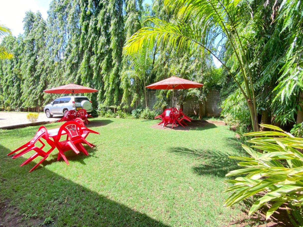 Sangana Lodge Moshi Buitenkant foto