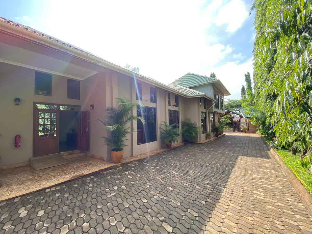 Sangana Lodge Moshi Buitenkant foto