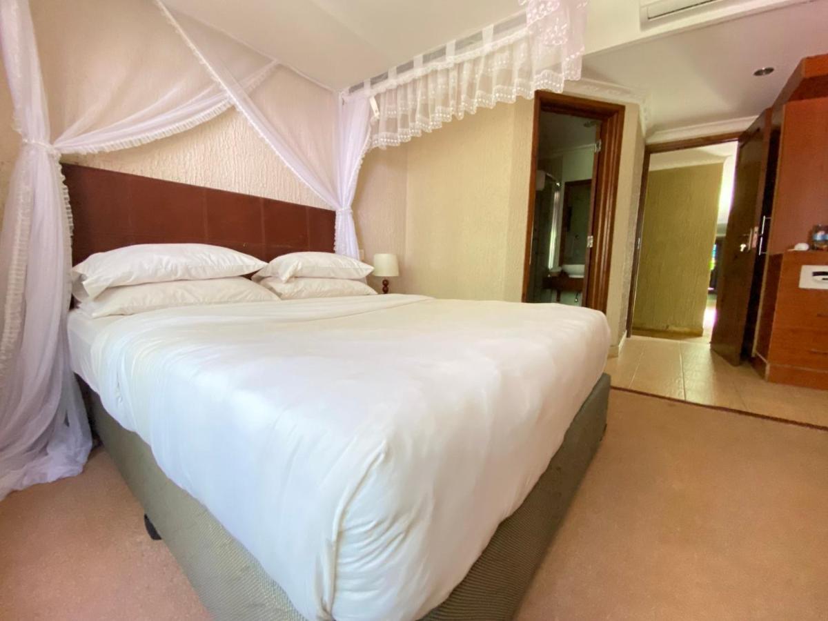 Sangana Lodge Moshi Buitenkant foto